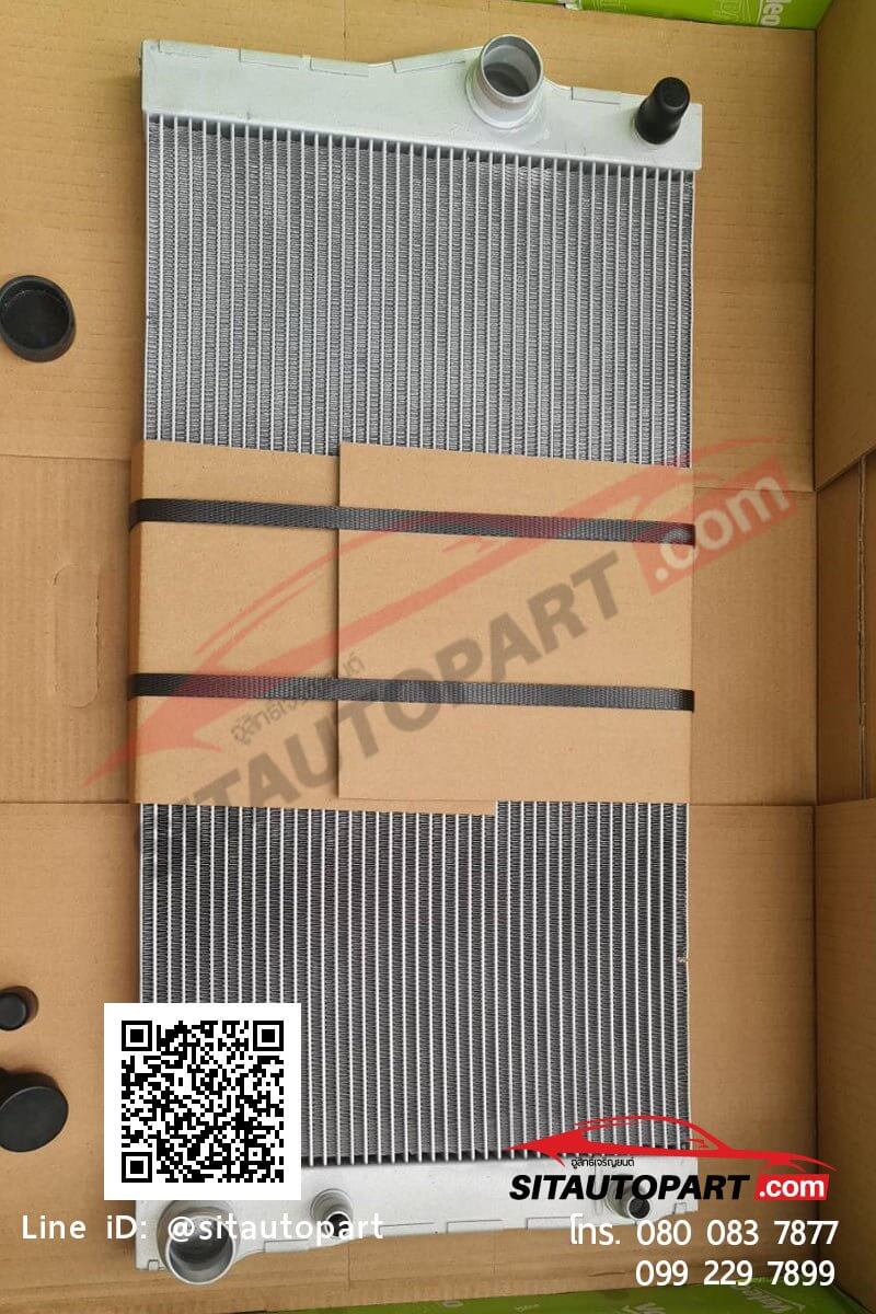 หม้อน้ำ BMW F02 - Image 3